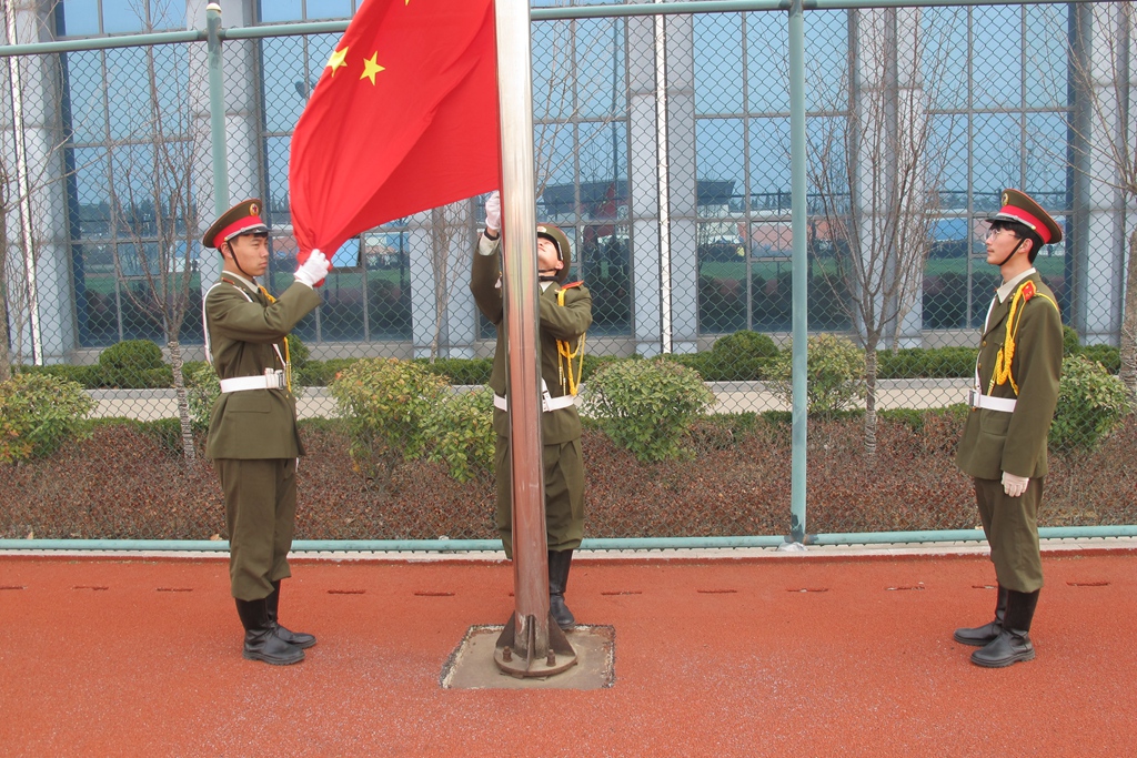 临沂市工业学校举行2019年春季开学升旗仪式